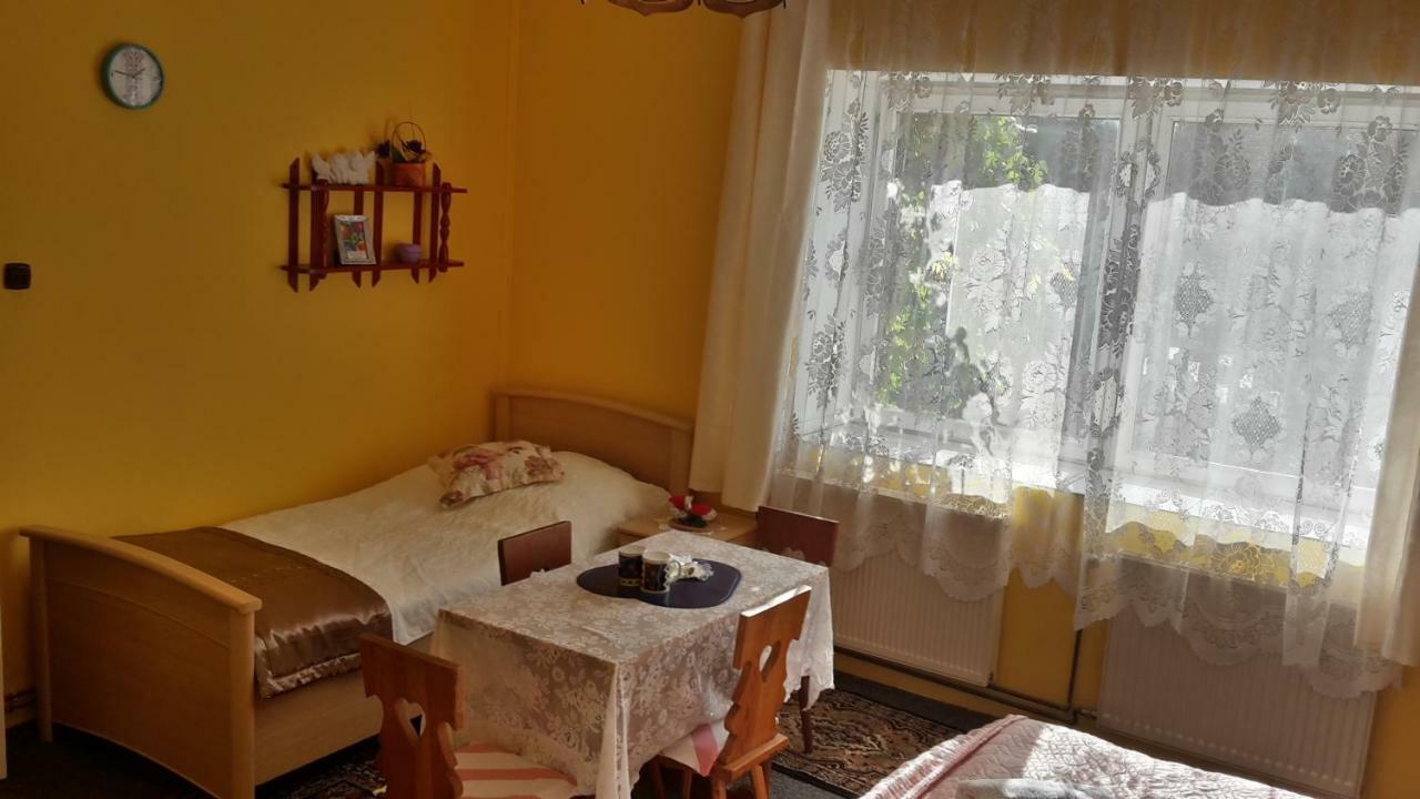 Apartmán Dom Na Ludowo W Brzeznicy Brzeznica  Exteriér fotografie